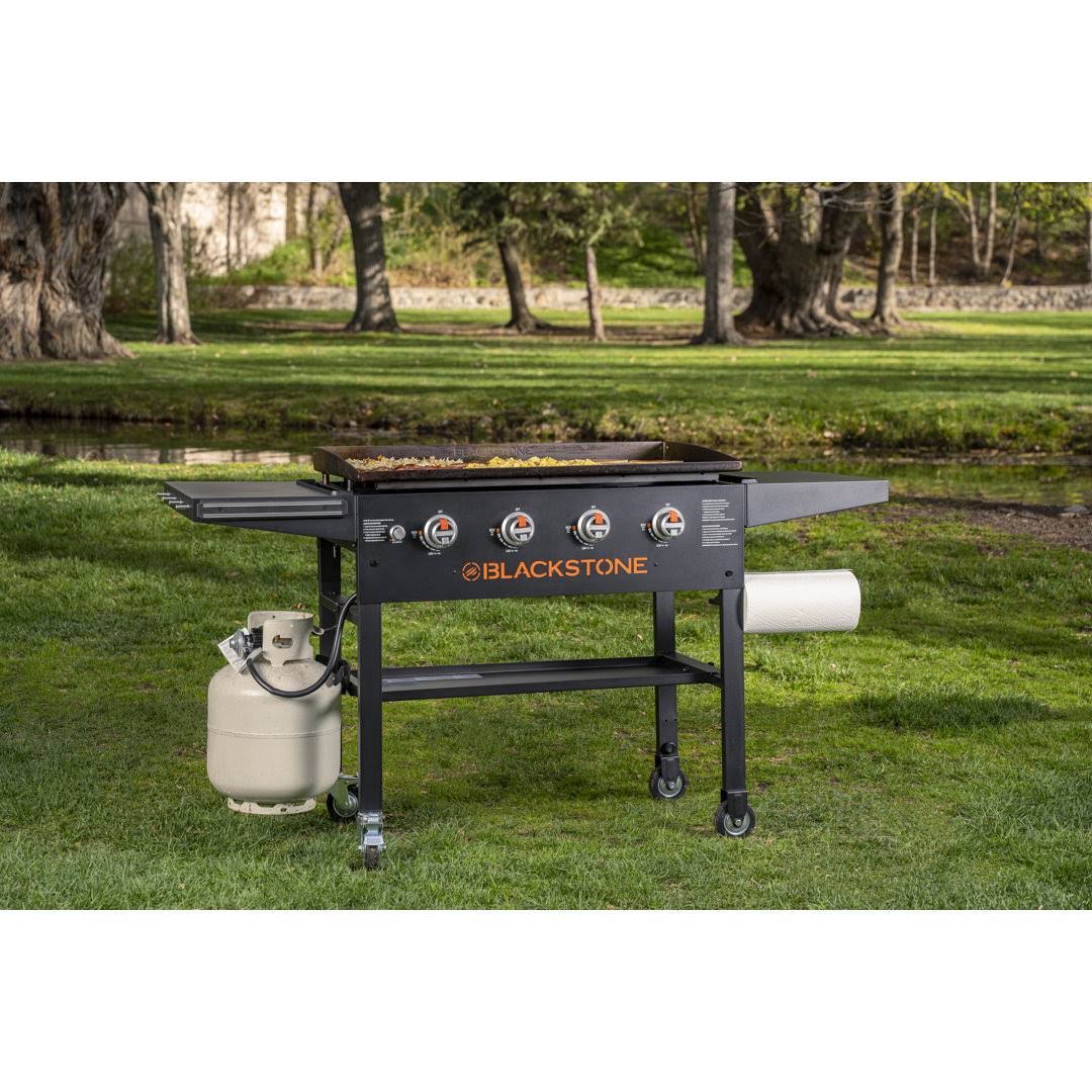 Blackstone 4 Burner 36" Griddle Cooking Station with Hard Cover